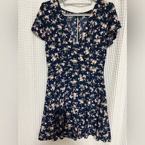 Navy and pink mini V-neck dress!